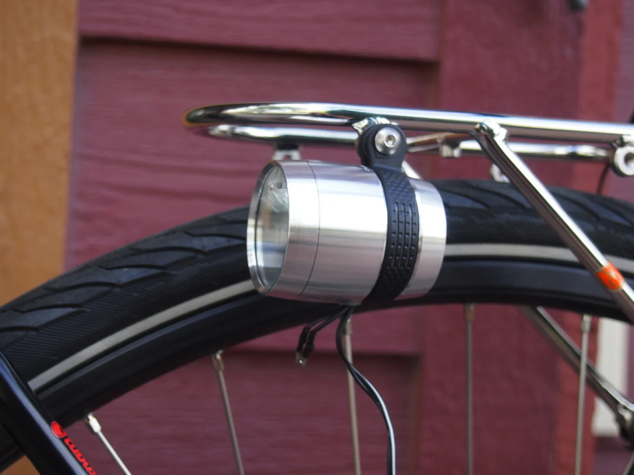 Busch & Muller IQ-X T Senso Plus LED Dynamo Front Light - - Image 3