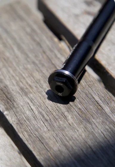 Curve Relaxle (special thru-axle with rack mount) - Image 3