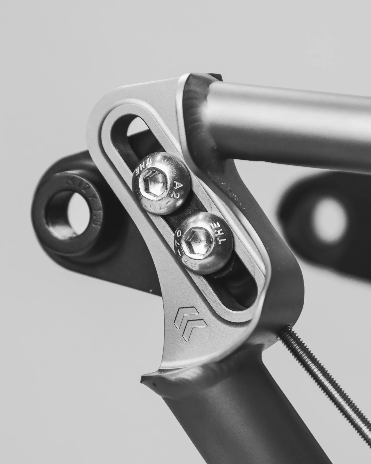 Curve Uprock V2 w Seek 500 Fork (frameset) - Image 5