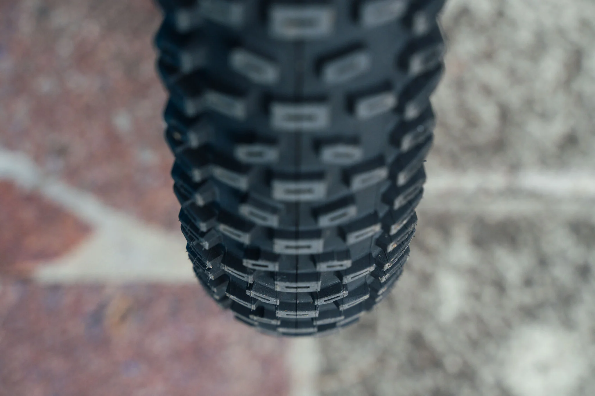 Duro Crux 27.5 x 3.25 TYRE, Kevlar Bead (Folding), Black skin wall 60tpi - Image 3