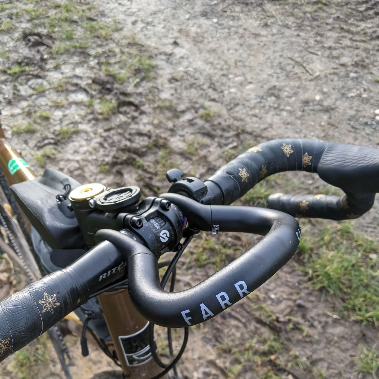 Farr Aero Bolt On Alloy 31.8mm - Image 4