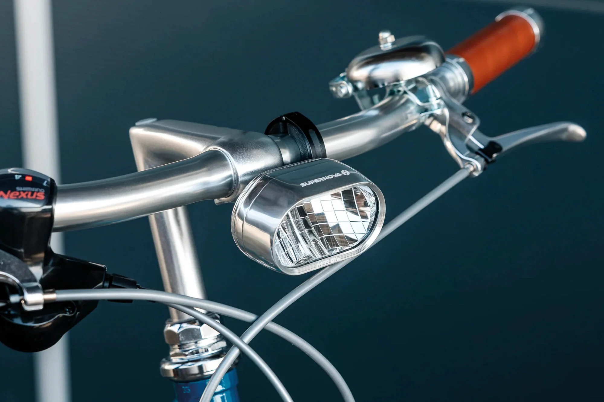 Supernova M99 DY Pro Dynamo Front Light (w/ high beam) Silver - Image 3